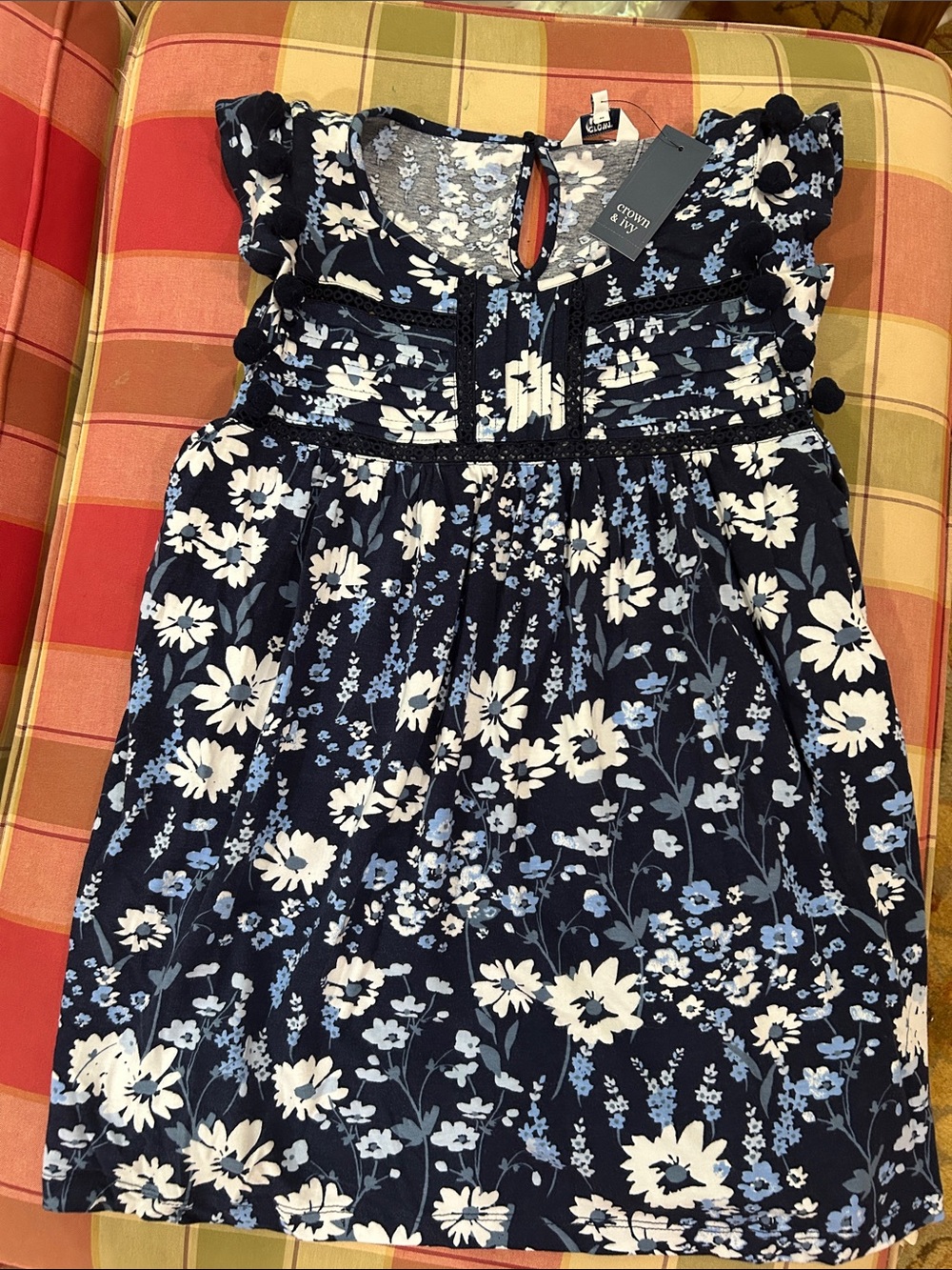 NWTS! crown & ivy Ladies M Navy and Light Blue Floral Swing Tank with Pom Trim